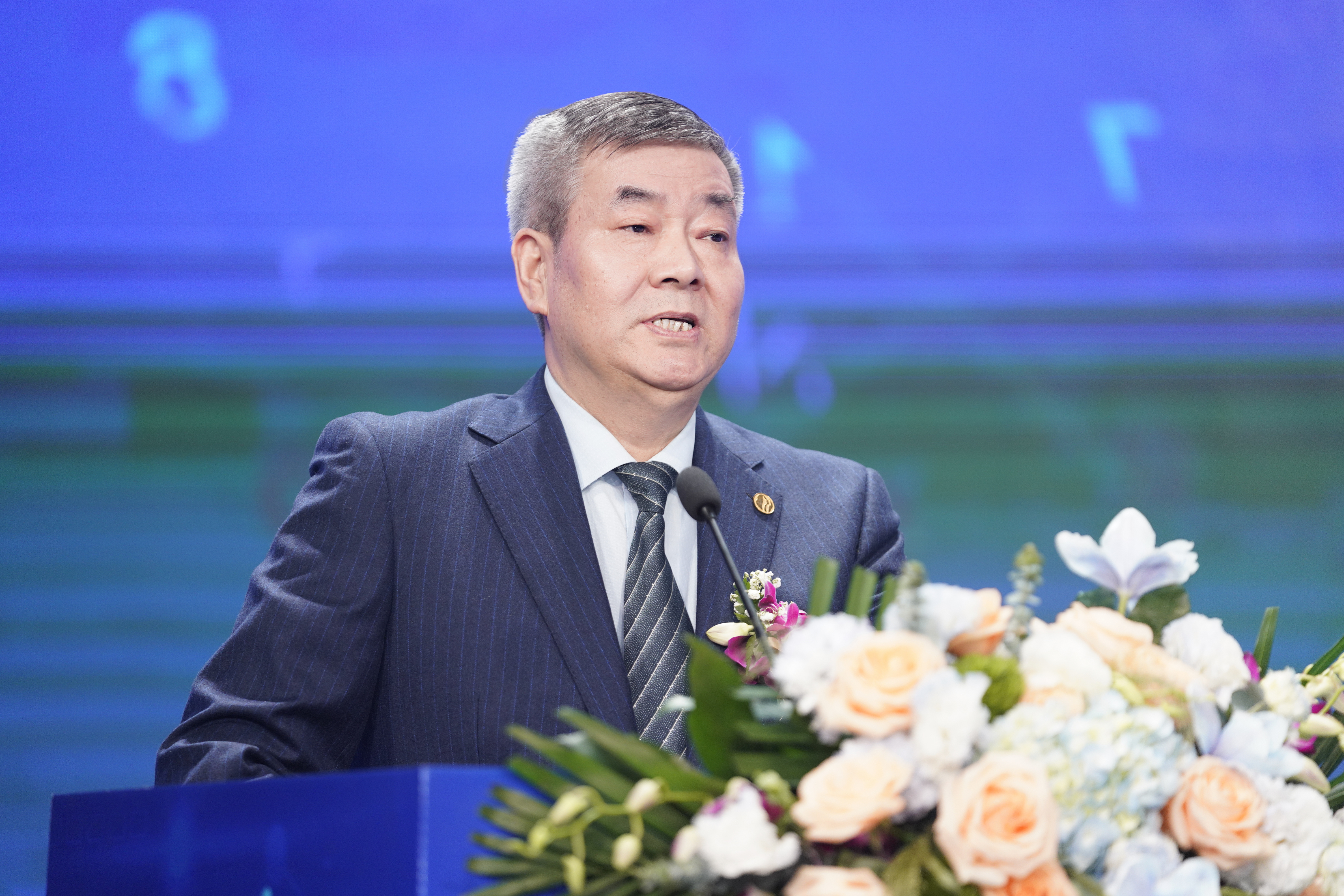 三八妇乐袁晓峰：学习党的二十届三中全会精神，坚定企业发展信心。